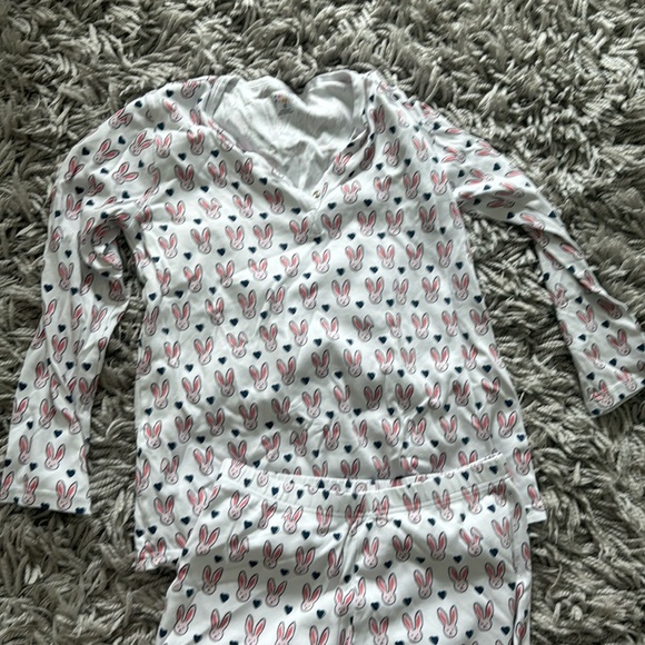Roller rabbit Bunny Pajama Set - Picture 1 of 3